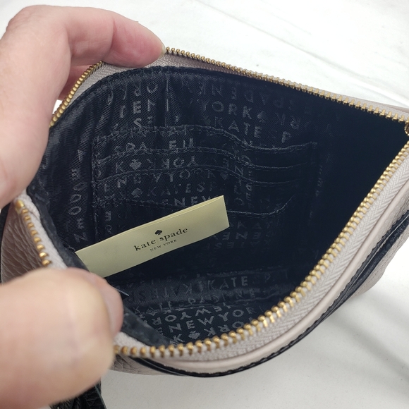 Kate Spade pebble leather wristlet - Picture 4 of 6